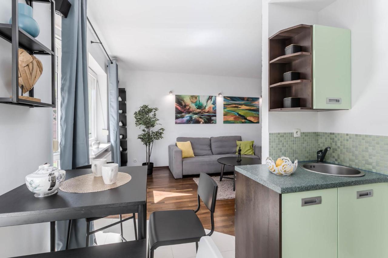 Chill Apartments Kabaty Family Warszawa Zewnętrze zdjęcie